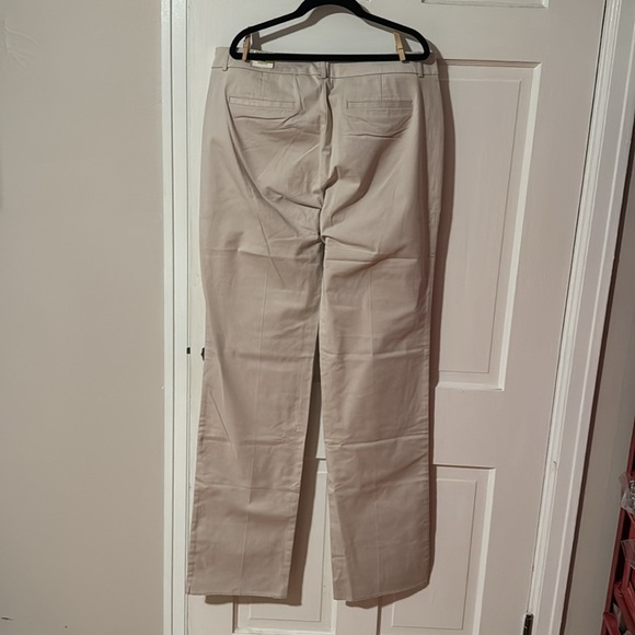 Dockers NWT Women's Flat Front Khaki's Size 14 Original Fit: no hem - Picture 7 of 9